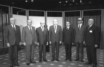 MSZMP's Kadar (far-right) appearing alongside Gorbachev, Ceausecu and the other Eastern Bloc member states